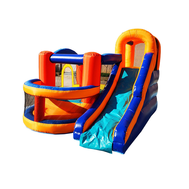 Tobogán inflable de patio con gorila resistente